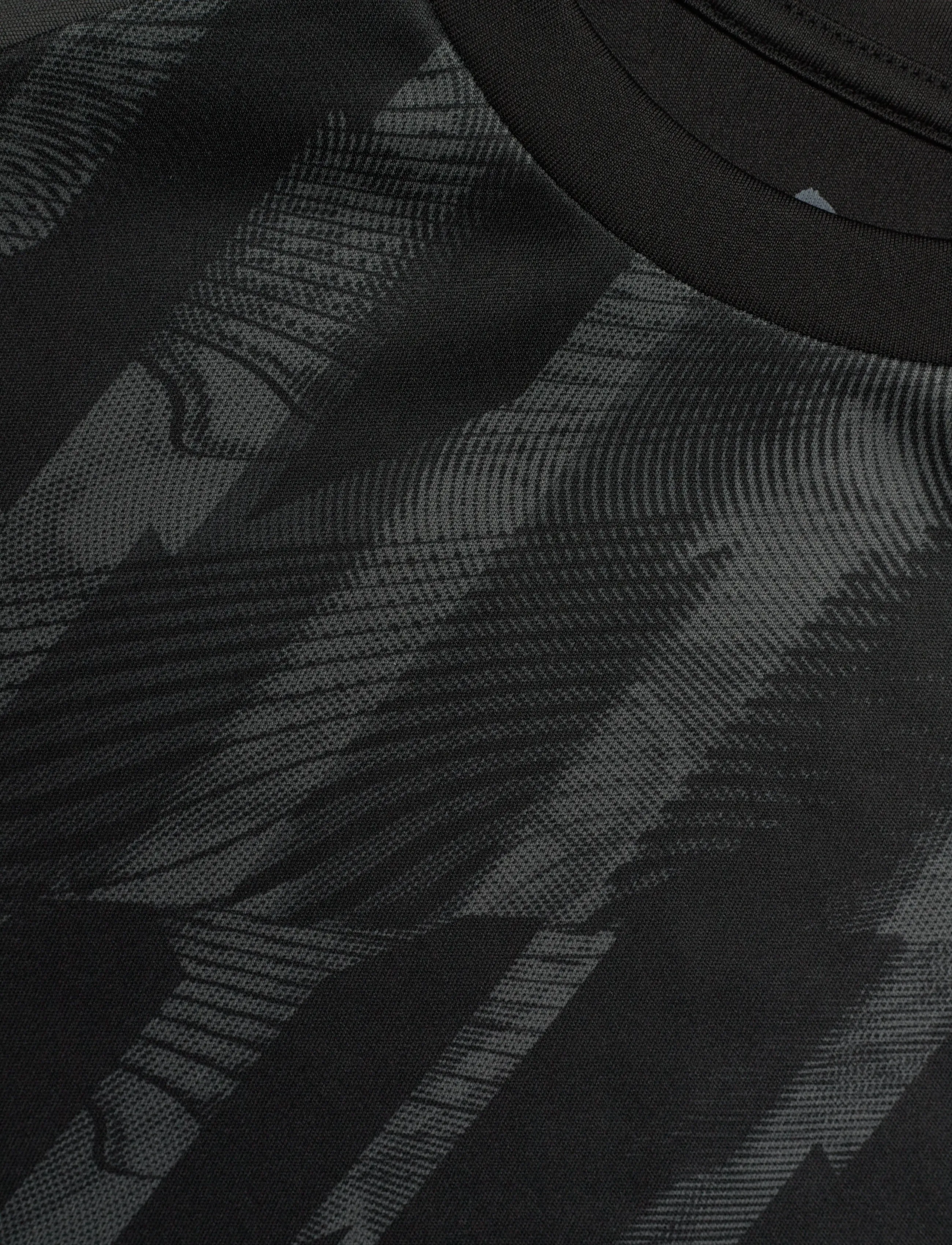 PUMA - individualLIGA Graphic Jersey Jr - spordisärgid - puma black-puma white-shadow gray - 2
