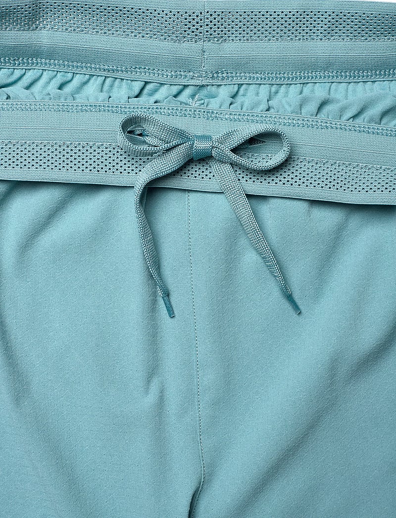 PUMA - Individual Lightspeed Ultimate Shorts - trainingsshorts - baltic sea blue-puma black - 2