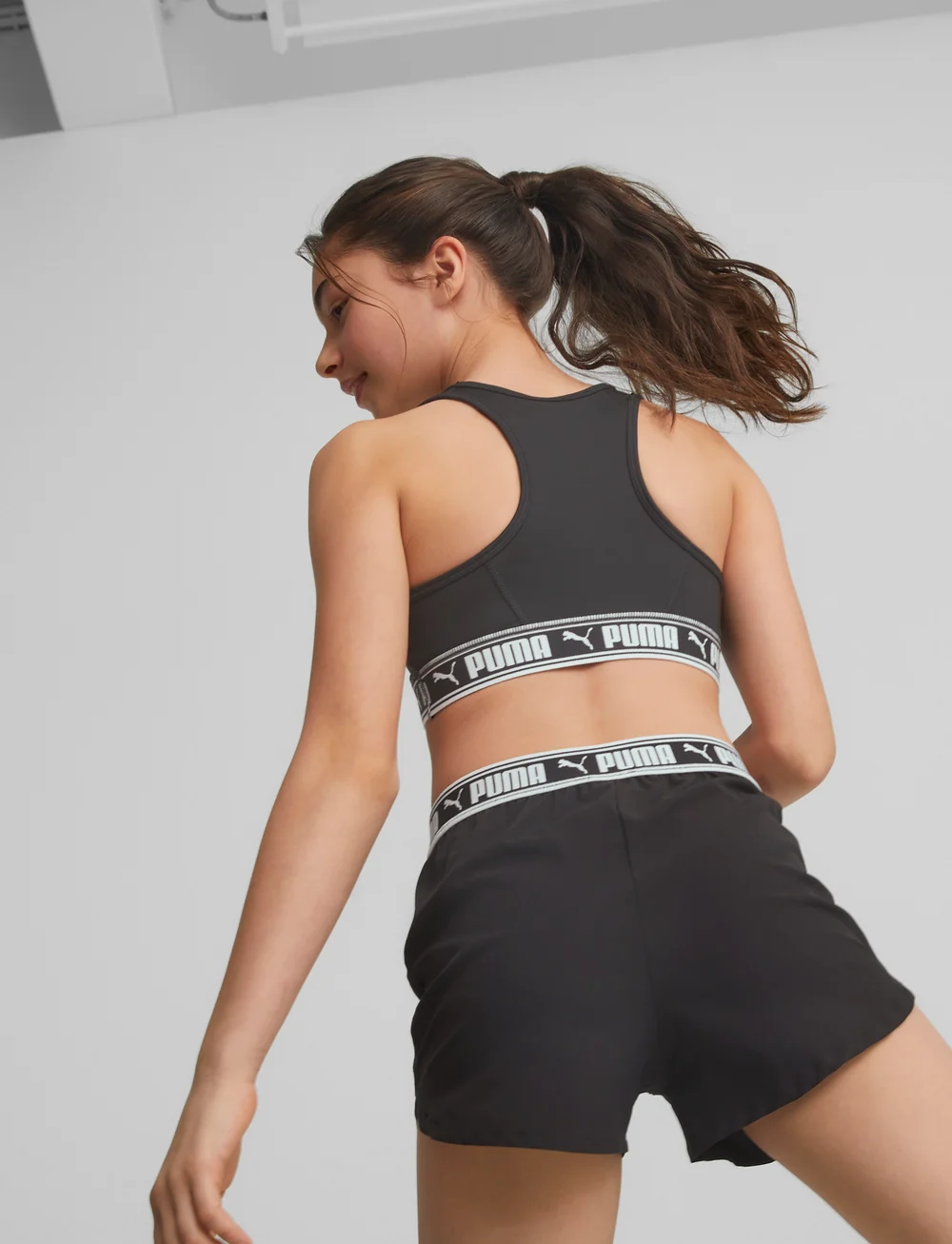 PUMA - PUMA STRONG Bra G - sporttoppar - puma black - 5