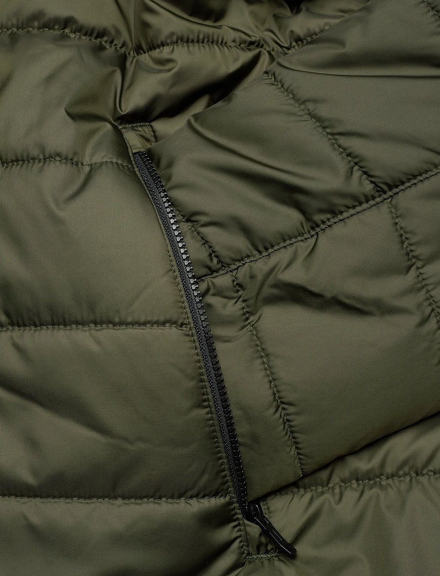 PUMA - ESS Hooded Padded Jacket - sulejoped ja voodriga joped - dark olive - 3