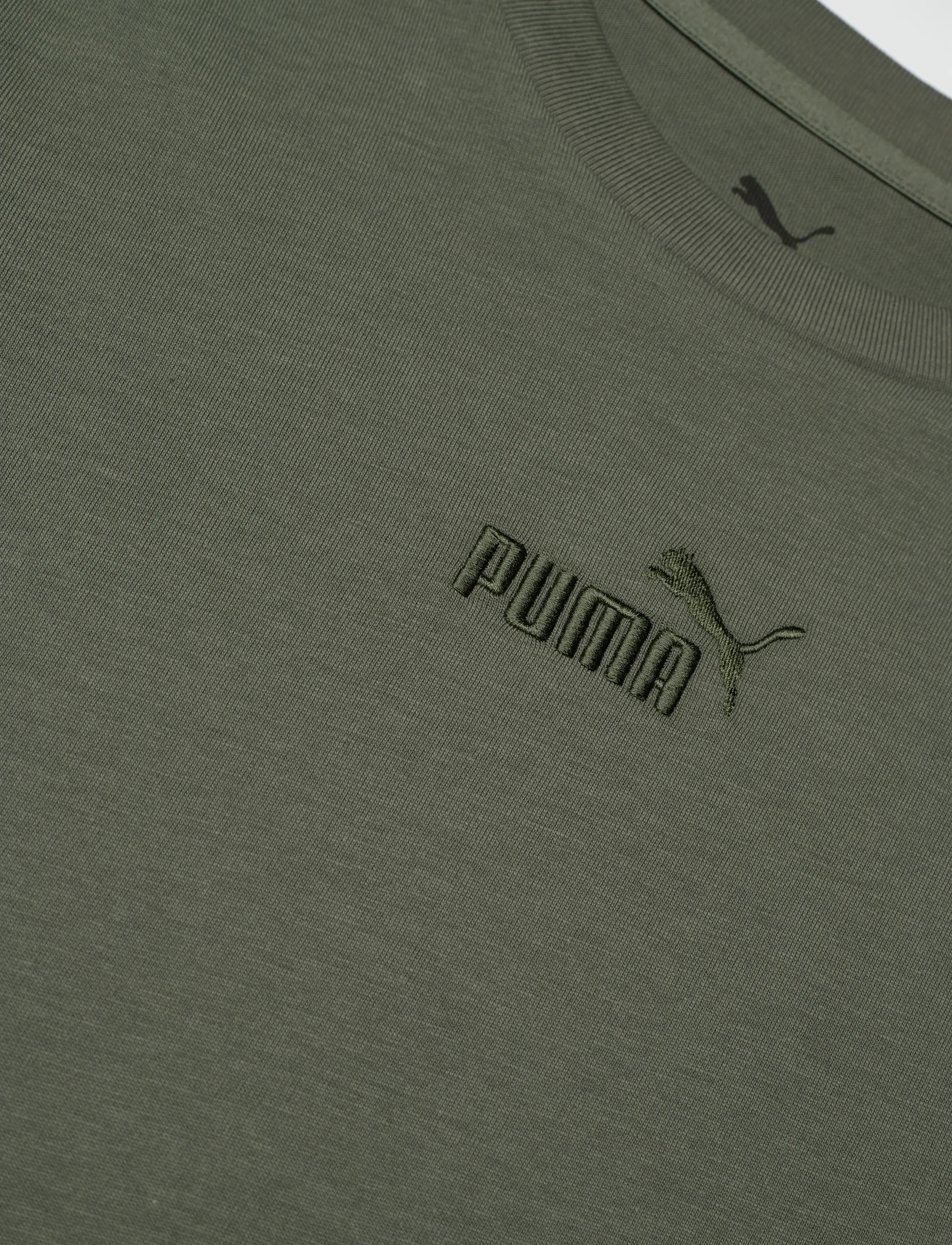 PUMA - ESS Small No.1 Logo Centered Tee B - lühikeste varrukatega t-särgid - moss veil - 2