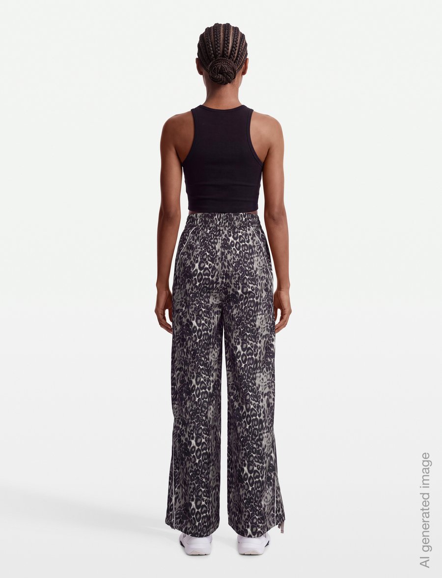PUMA - PUMA SPORT ANIMAL Relaxed AOP Wide Leg Woven Pants - casual - mouse gray - 4