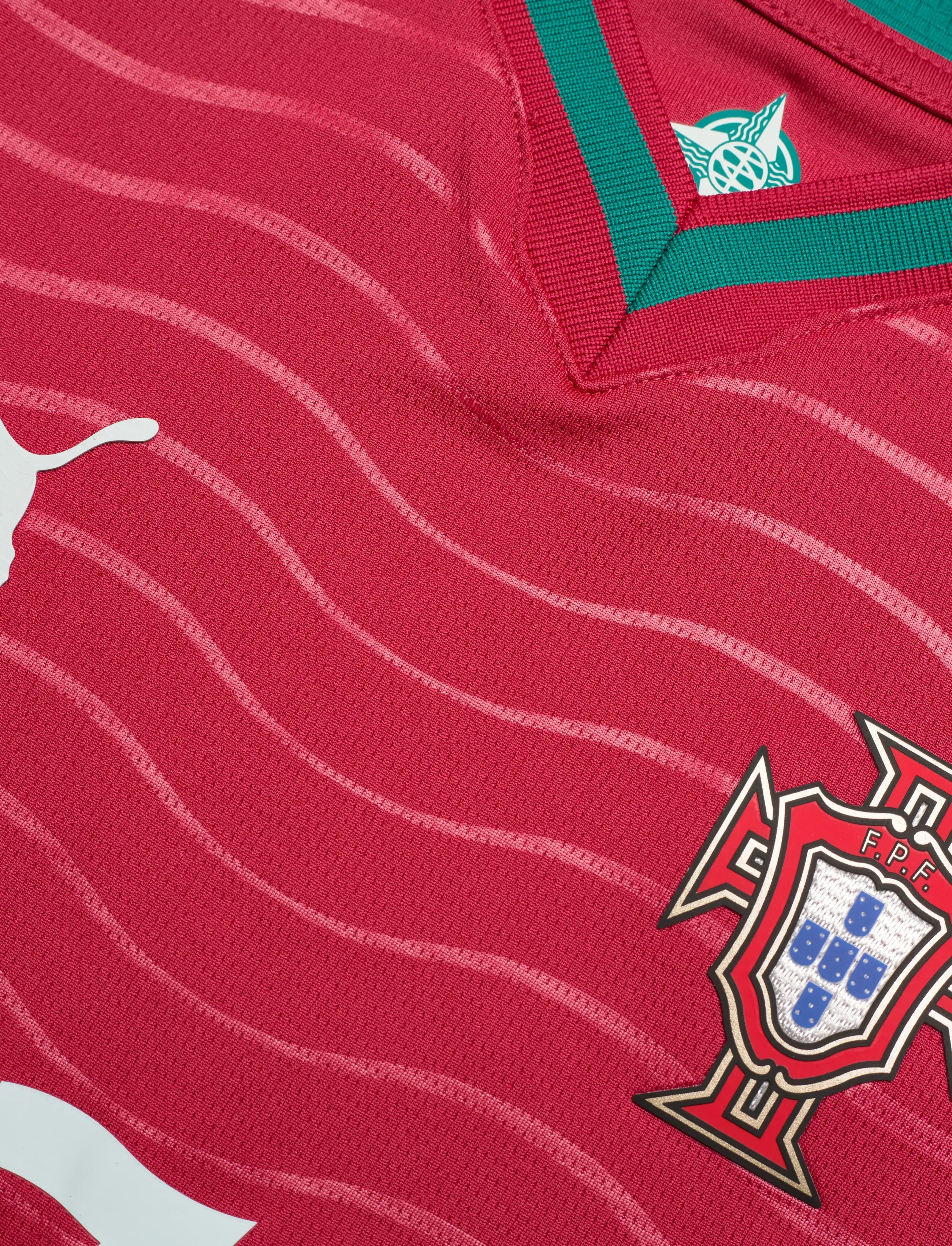 PUMA - FPF Home Jersey Replica Jr Player - spordisärgid - club red-green lagoon - 2