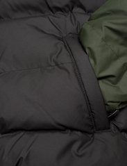PUMA - Colourblock Polyball Hooded Jacket - pūkinės striukės - puma black-myrtle - 6