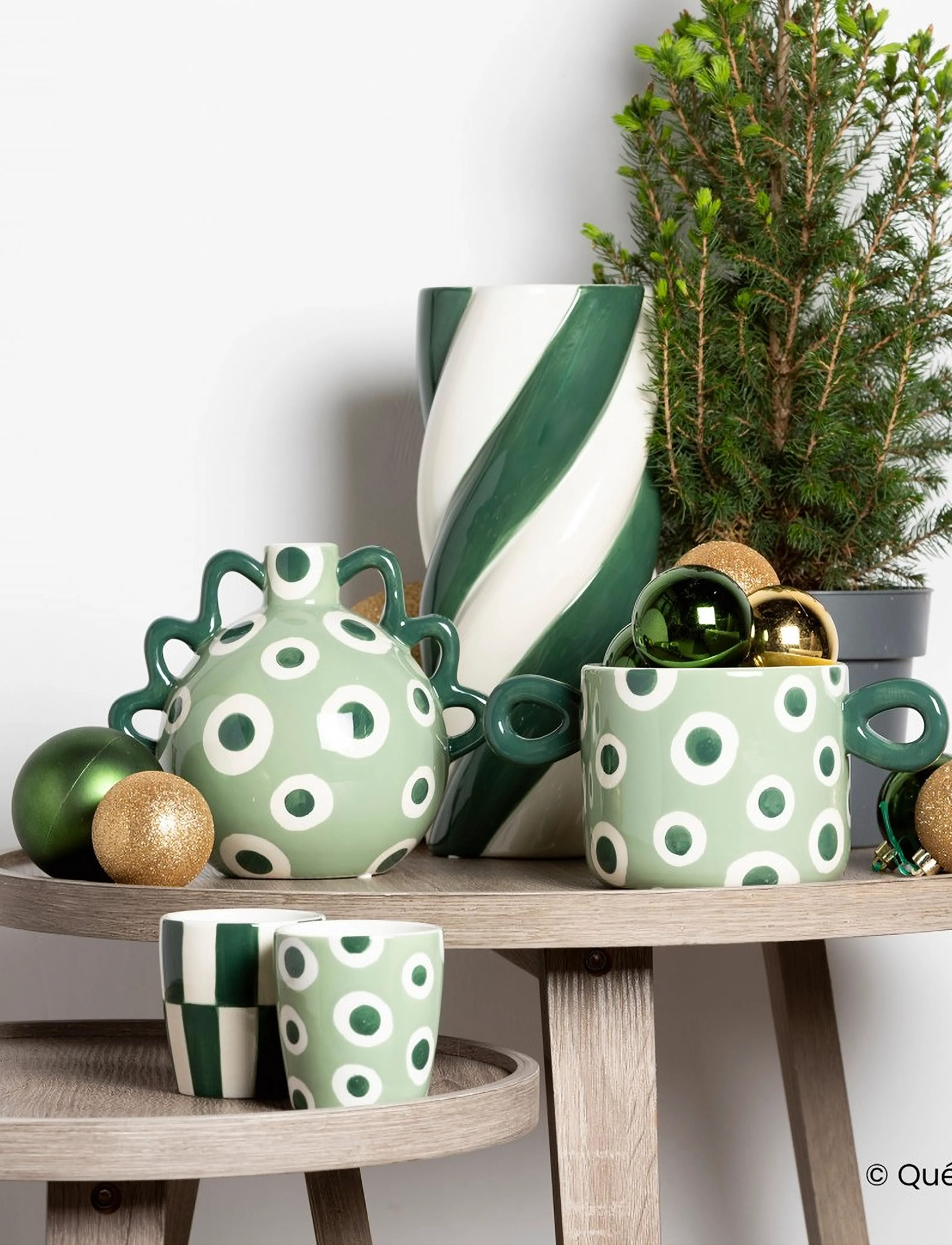 Que Rico Vase Isidora Dancing Dots, 16.5 cm, Vases, Grün - Cylinder Homeware