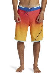 Quiksilver - SURFSILK NEW WAVE 20 - swim shorts - cayenne - 2