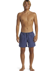 Quiksilver - EVERYDAY SURFWASH VOLLEY 15 - swim shorts - crown blue - 4