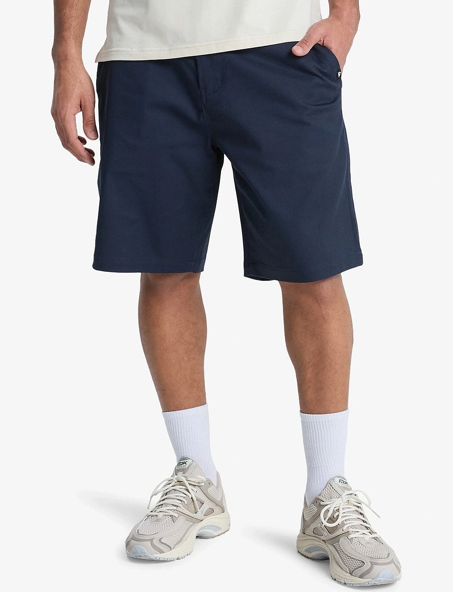 Quiksilver - UNION REGULAR SHORT 20 - püksid - dark navy - 0
