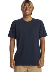 Quiksilver - SALT WATER PKT TEE SWP - short-sleeved t-shirts - dark navy - 2