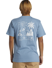 Quiksilver - TROPICAL BREEZE MOR - short-sleeved t-shirts - blue shadow - 3