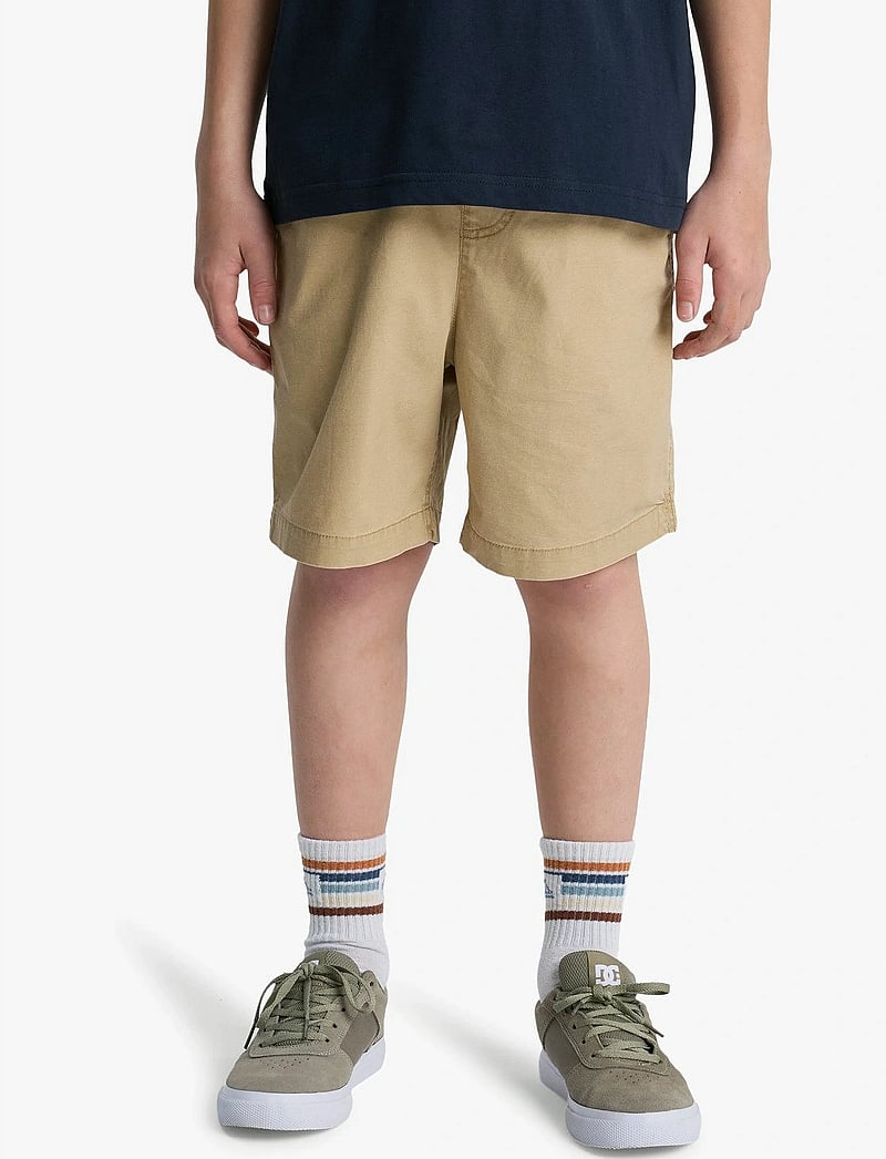 Quiksilver - TAXER YOUTH - casual shorts - khaki - 0