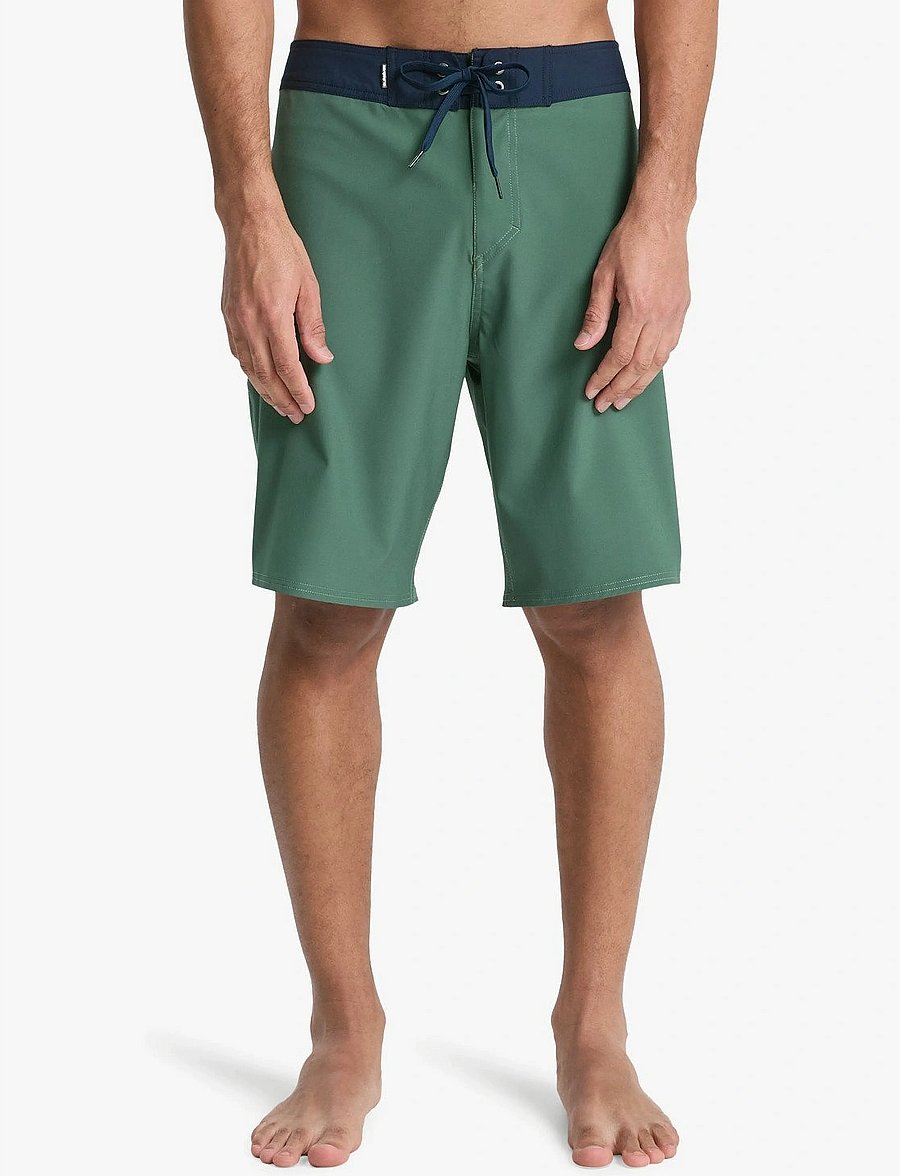 Quiksilver - SURFSILK KAIMANA 20NB - uimashortsit - forest - 0