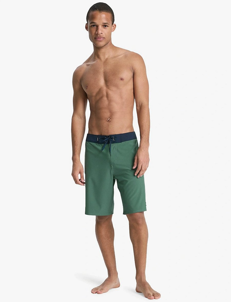 Quiksilver - SURFSILK KAIMANA 20NB - uimashortsit - forest - 3