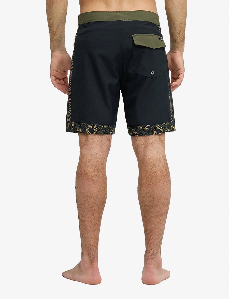 Quiksilver - SURFSILK NOMAD 18 - badbyxor - black - 3