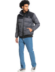 Quiksilver - WOLF SHOULDER LS - padded jackets - iron gate - 4