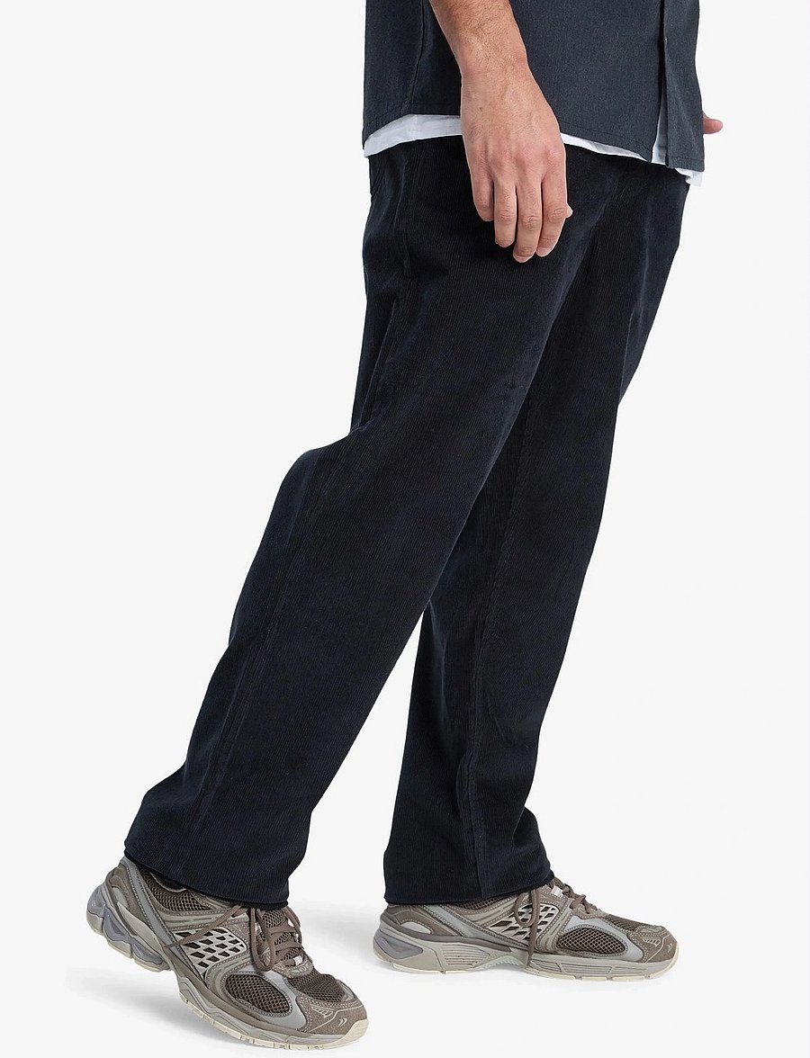 Quiksilver - TAXER REGULAR CORD PANT - black - 3
