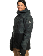 Quiksilver - MISSION PRINTED BLOCK JK - ski jackets - spray camo true black - 4