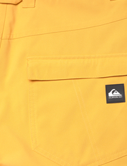 Quiksilver - ESTATE PT - skiing pants - mineral yellow - 9