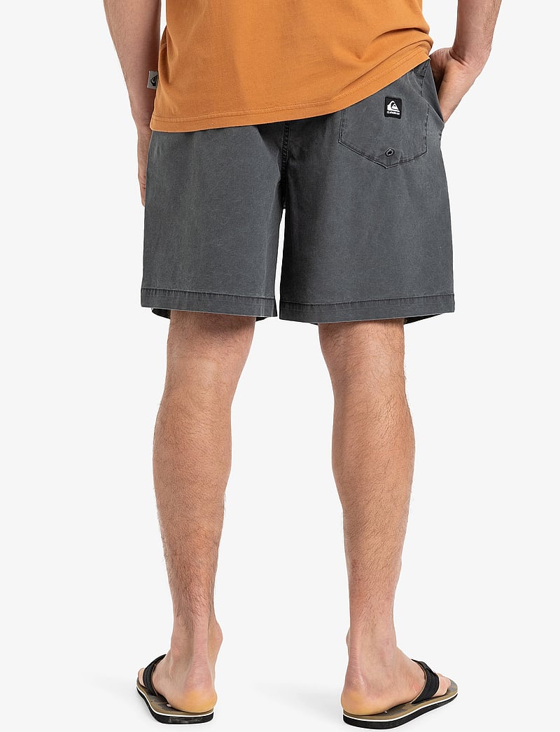 Quiksilver - TAXER WS - afslappede shorts - black - 3