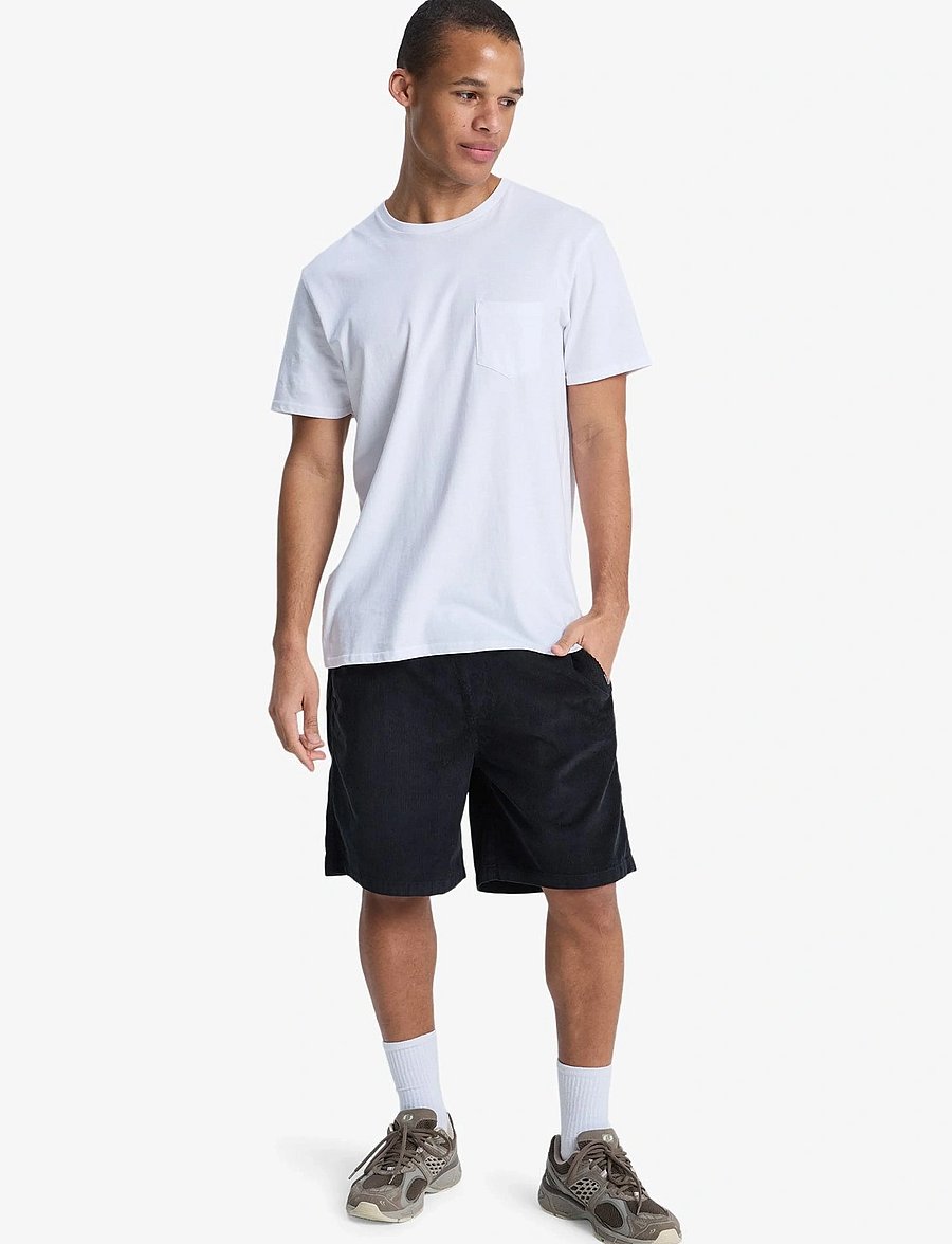 Quiksilver - TAXER CORD WS - afslappede shorts - black - 4