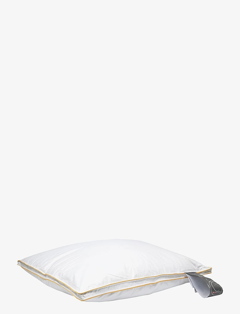 Quilts of Denmark - Pure Sleep Premium between - pillows - white - 1