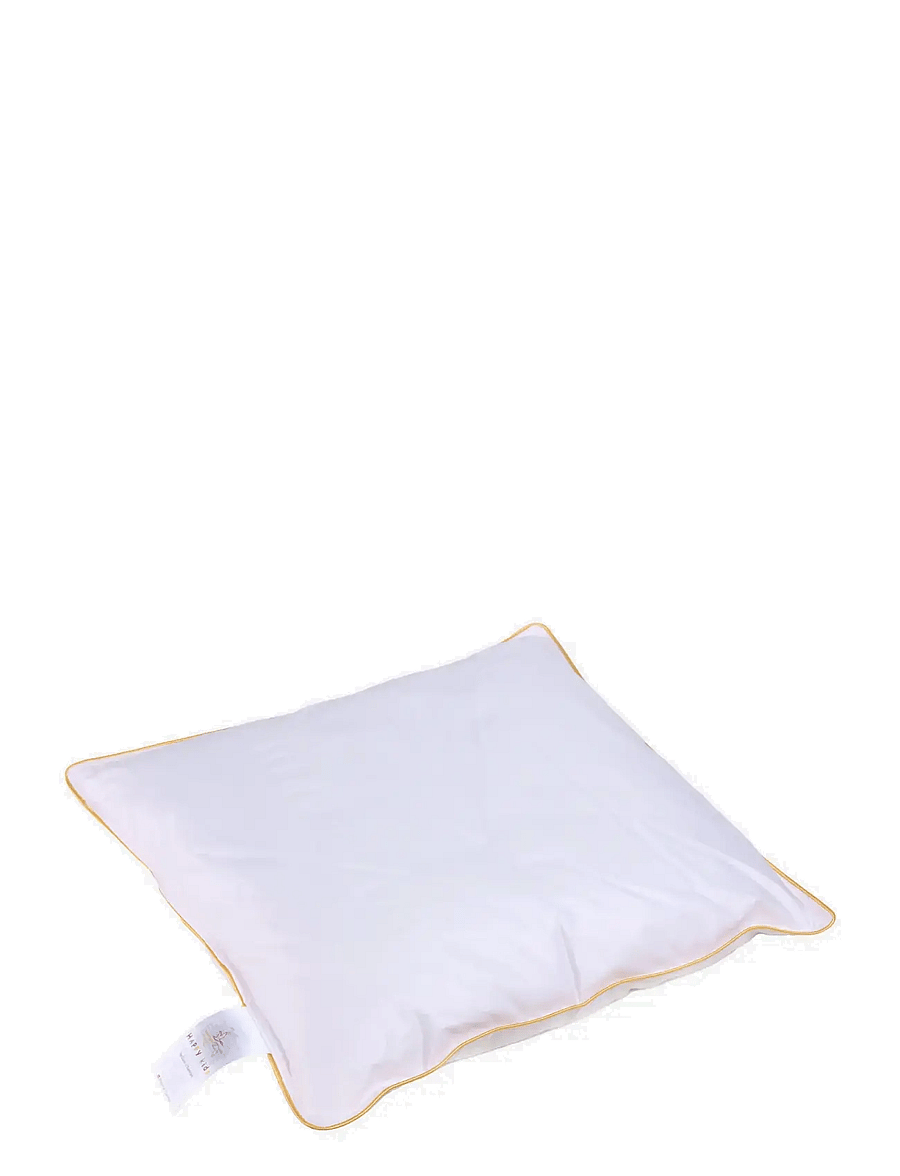 Quilts of Denmark - Happy Kids Baby Pillow - täcken och kuddar - white - 1