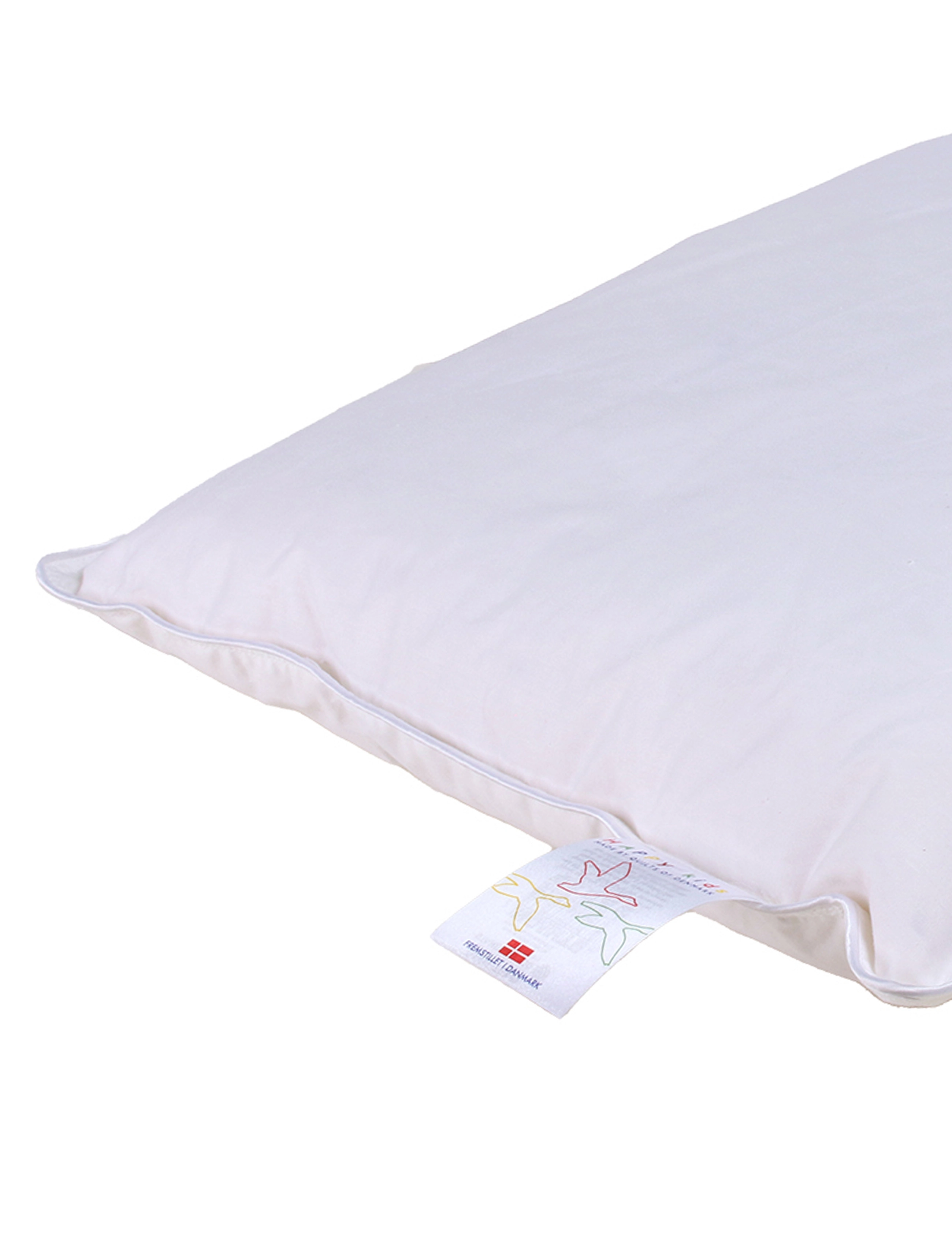 Quilts of Denmark - Happy Kids Junior Pillow - sængur og koddar - white - 2