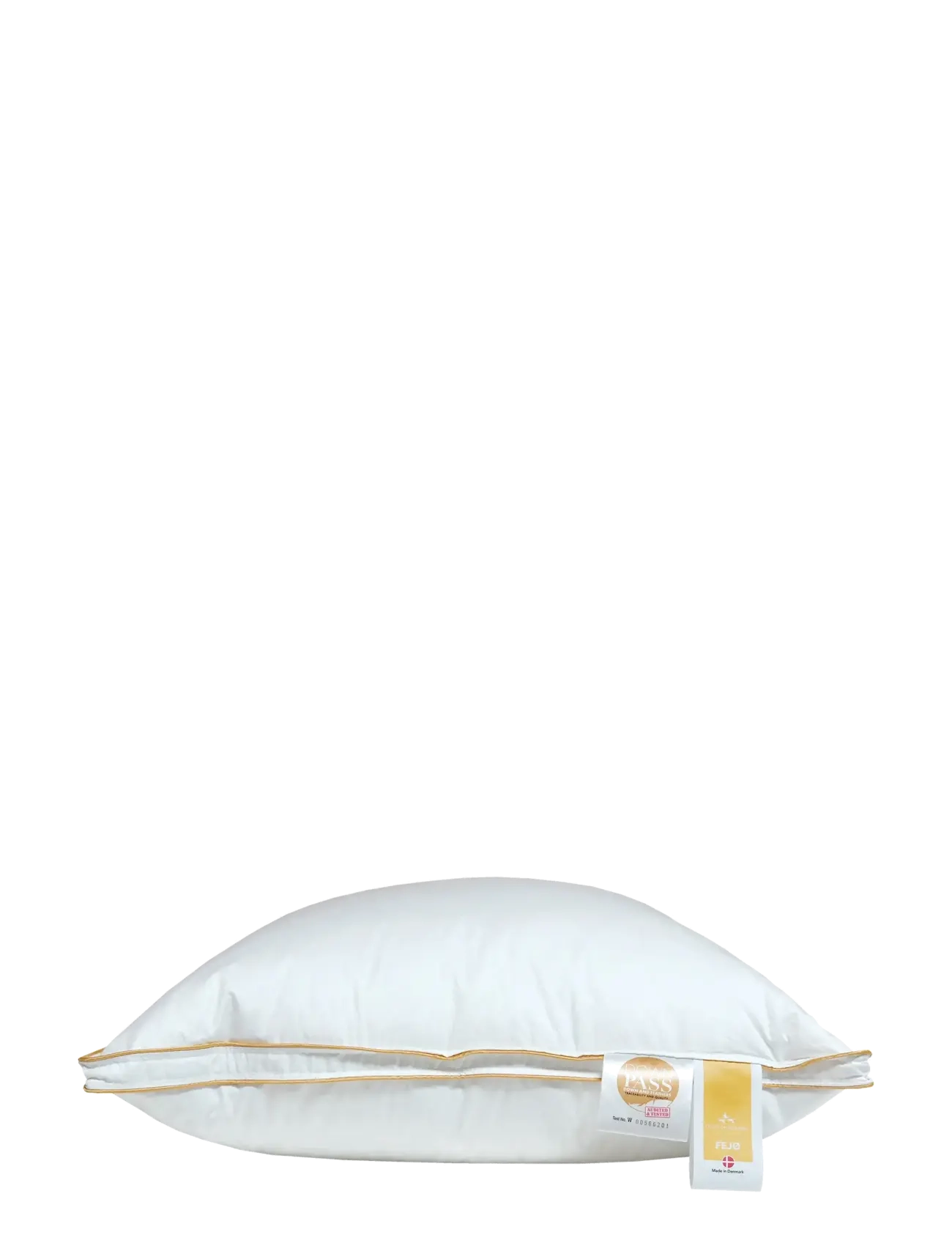 Quilts of Denmark - FEJØ  3-champer pillow - hovedpuder - white - 1