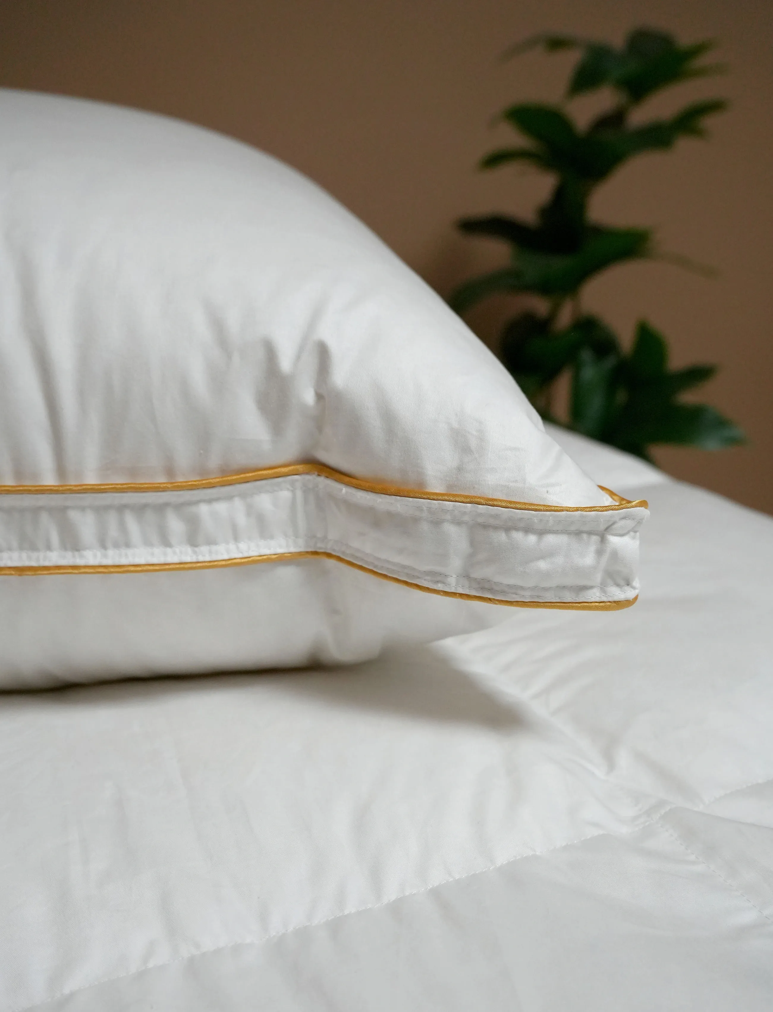 Quilts of Denmark - FEJØ  3-champer pillow - hovedpuder - white - 5