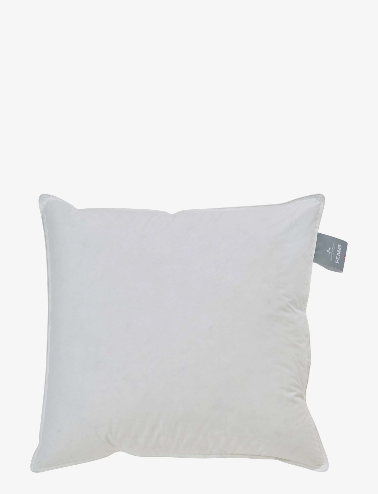 Quilts of Denmark - FEMØ 3-champer pillow - puder - white - 1