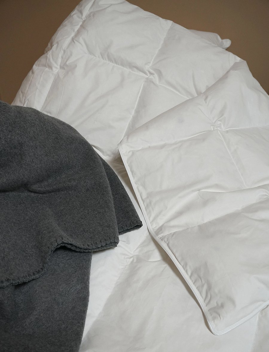Quilts of Denmark - Pure Sleep - dyner - white - 3