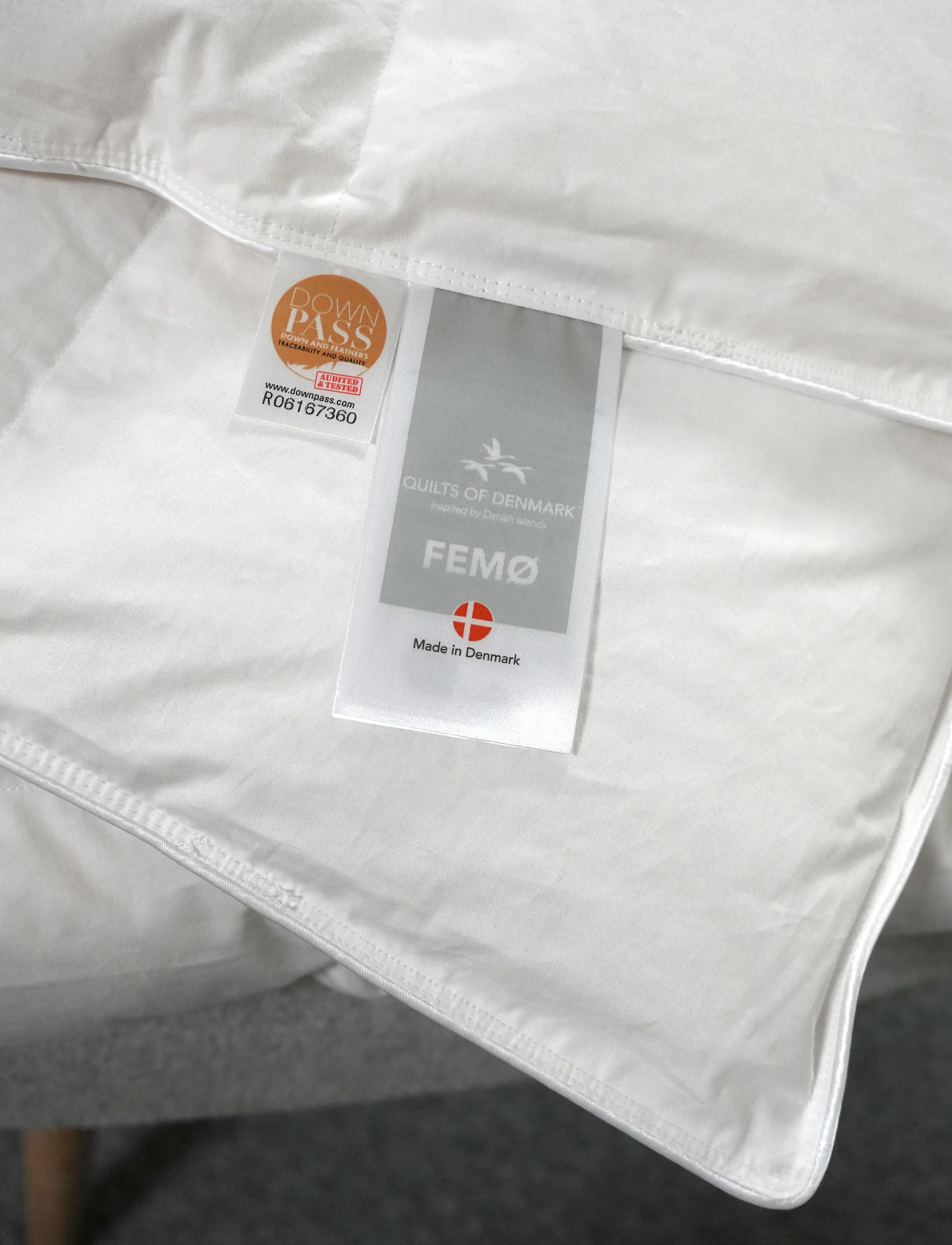 Quilts of Denmark - FEMØ - dyner - white - 4