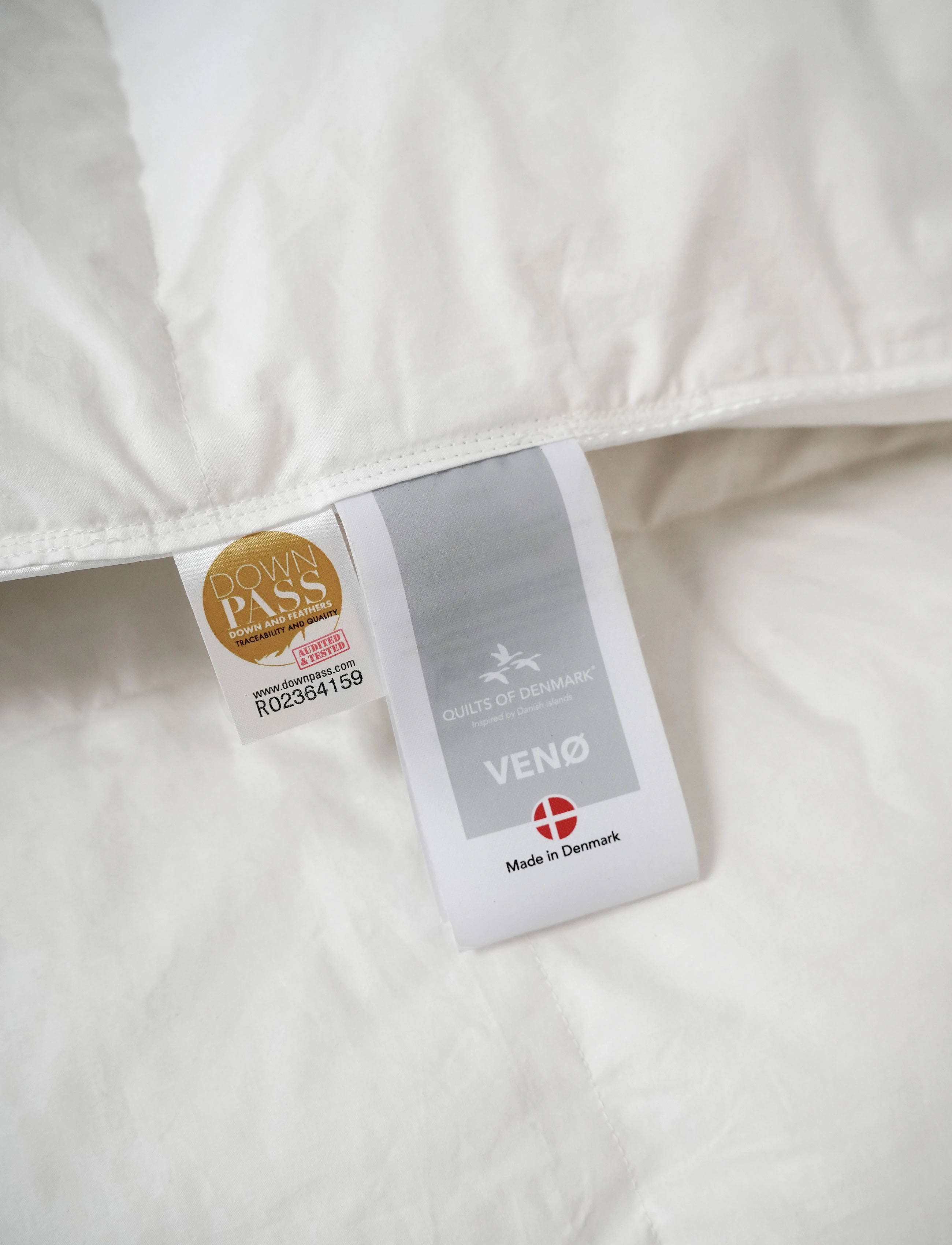 Quilts of Denmark - VENØ - dyner - white - 4