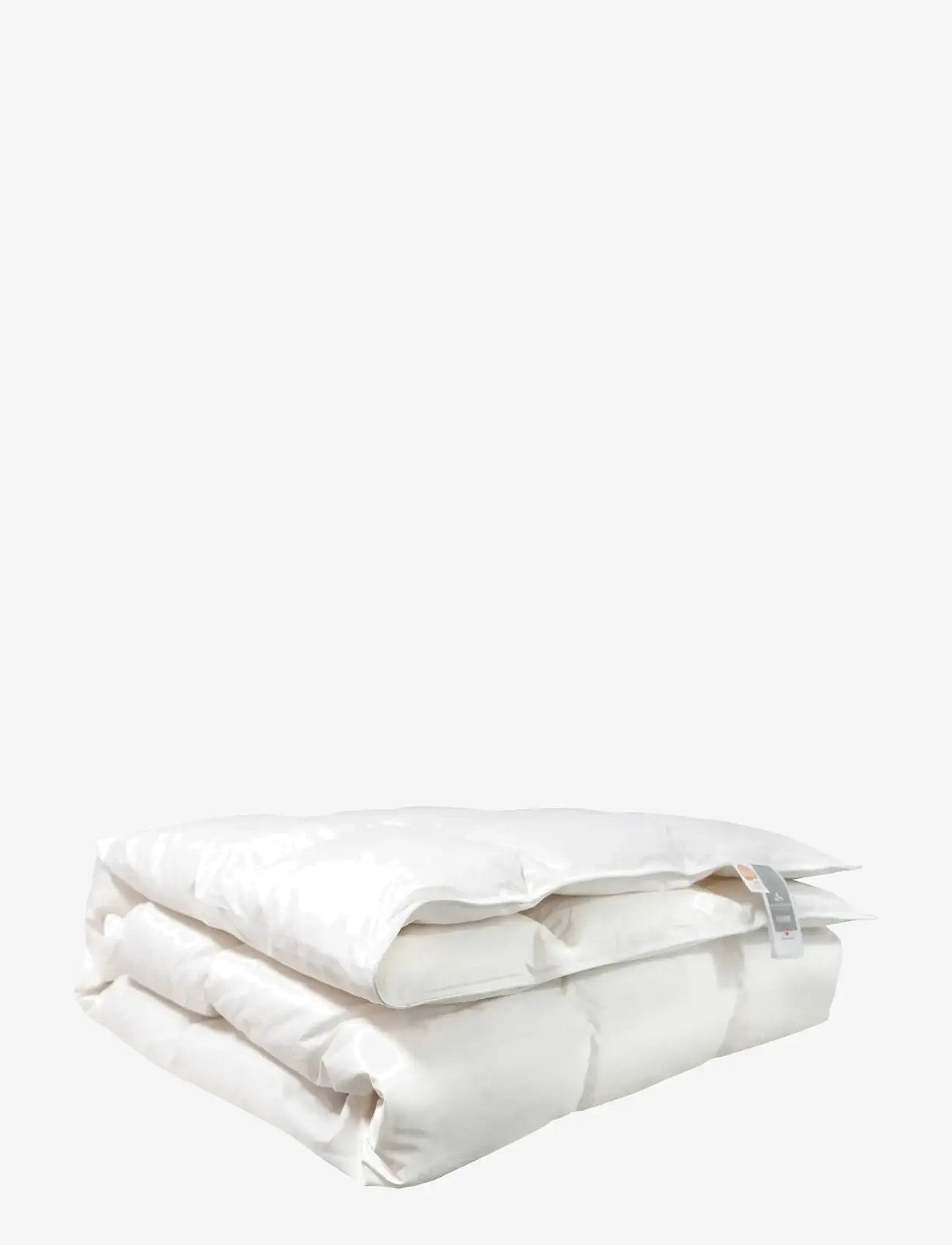 Quilts of Denmark - FEMØ - dyner - white - 2