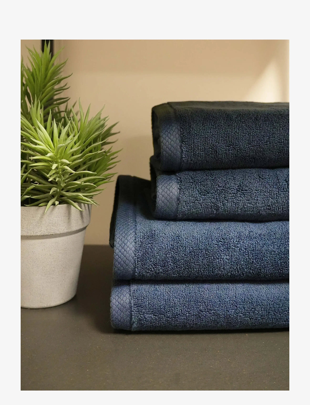 Quilts of Denmark - Pure Sleep Towel Dark Blue 4-pack - gesichtshandtücher - blue - 4
