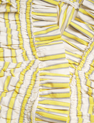 Rabens Saloner - Fransisca - short-sleeved blouses - lemon - 5