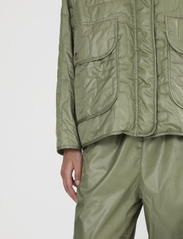 Rabens Saloner - Cophia - Deco quilt jacket - forårsjakker - army - 4