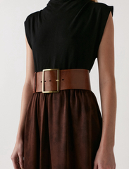 Rabens Saloner - Zu - Framework drawstring skirt - midi skirts - brown combo - 3