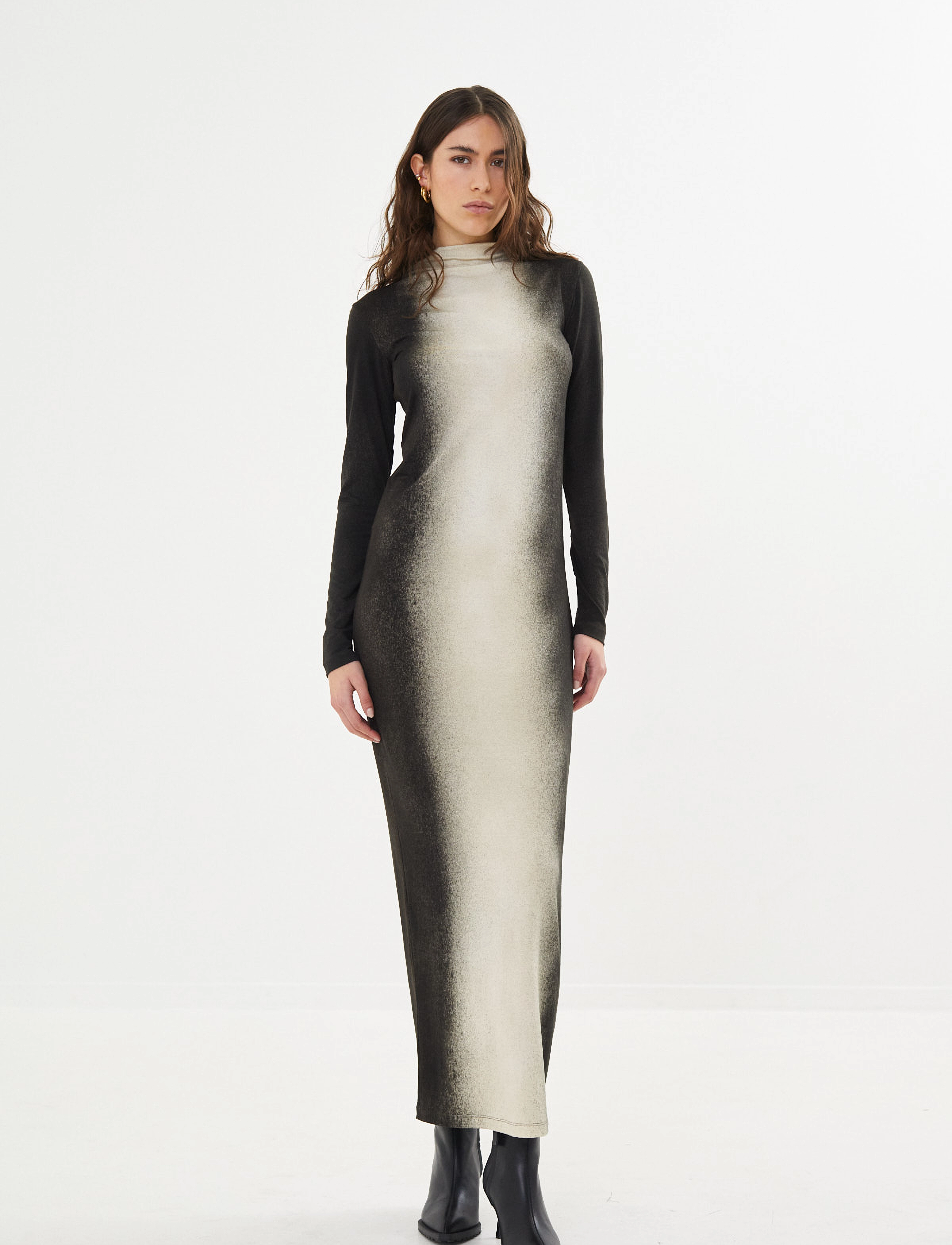 Rabens Saloner Graffiti long jersey dress - Lykka - Maxi kjoler - BONE BLACK COMBO / beige