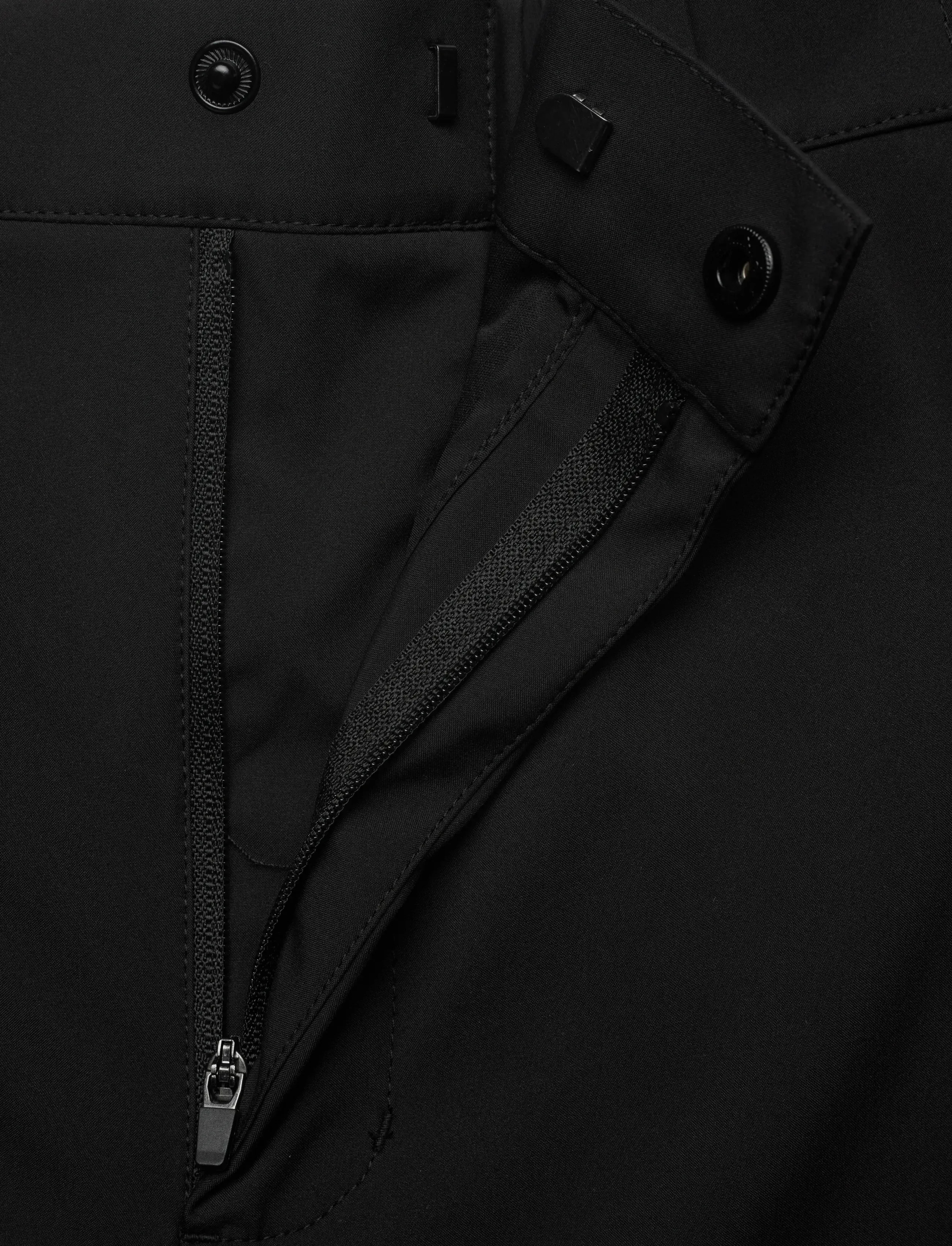 Rains - Suva Hardshell Shorts W3 - cargo shorts - black - 5