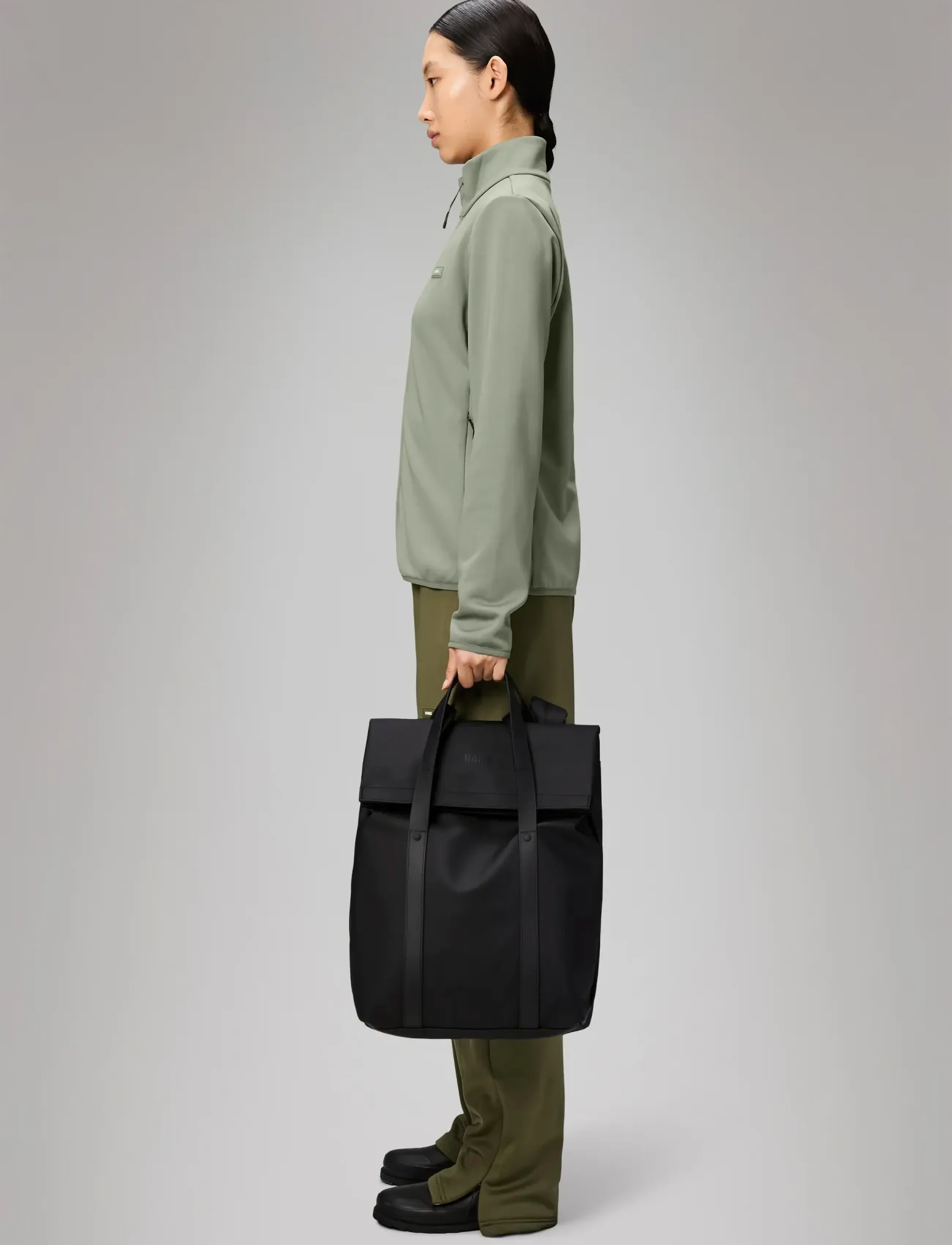 Rains - 2 Way Tote Backpack W3 - sacs à dos d'affaires - black - 5