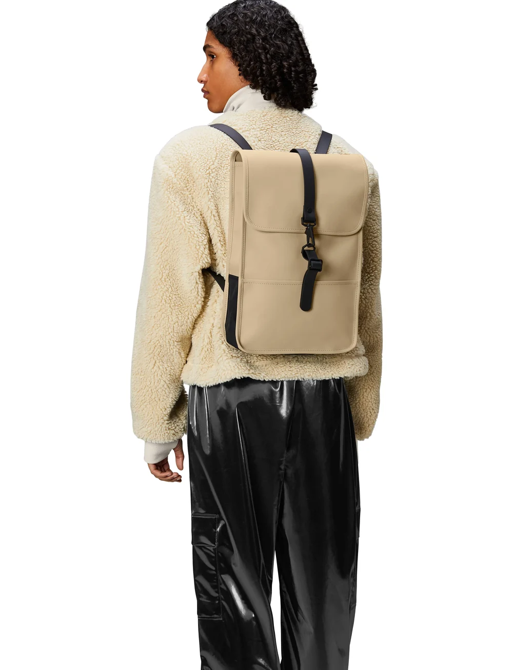 Rains - Backpack Mini W3 - vattentäta väskor - sand - 0