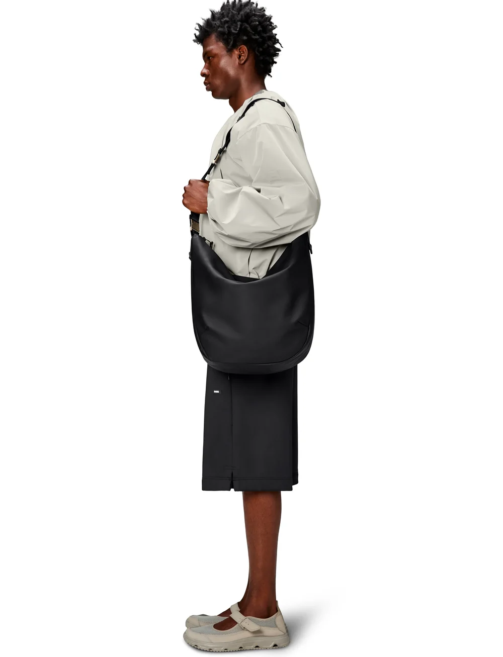 Rains - Valera Shoulder Bag Large W3 - wasserdichte taschen - black - 0