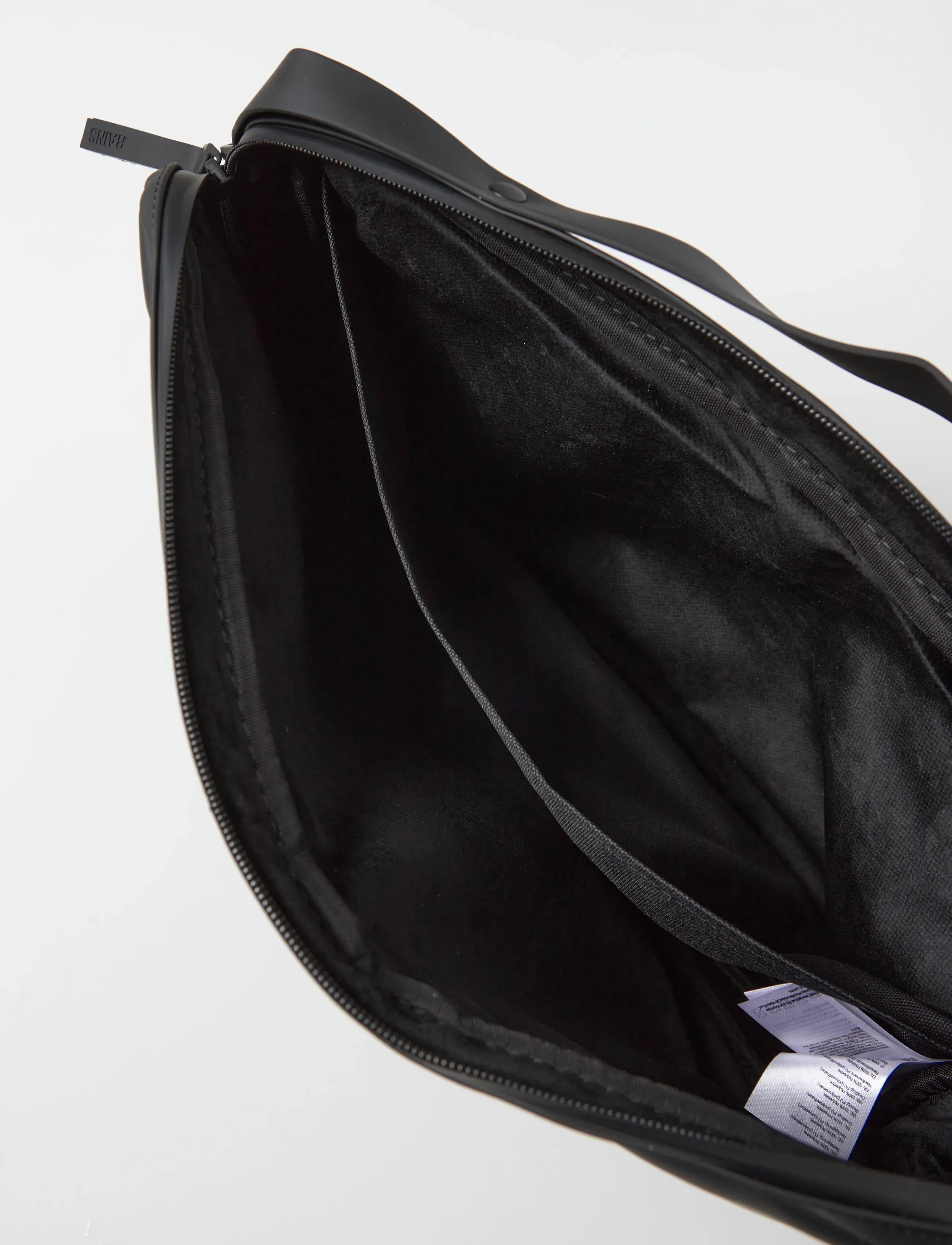 Rains - Laptop Bag 15″/16″ W3 - 01 black - 5