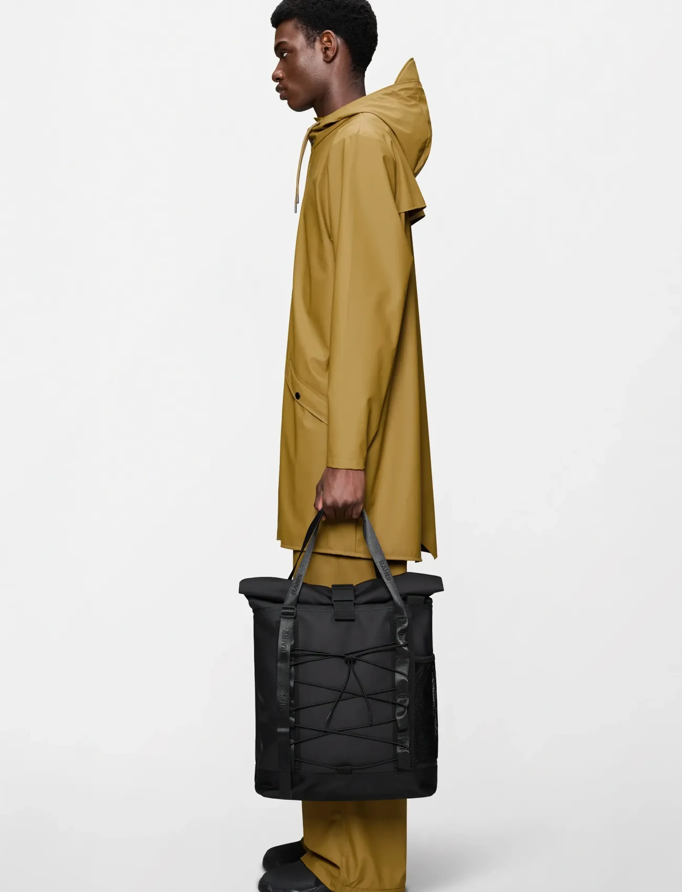 Rains - Trail Rolltop Tote Bag W3 - waterproof bags - black - 5