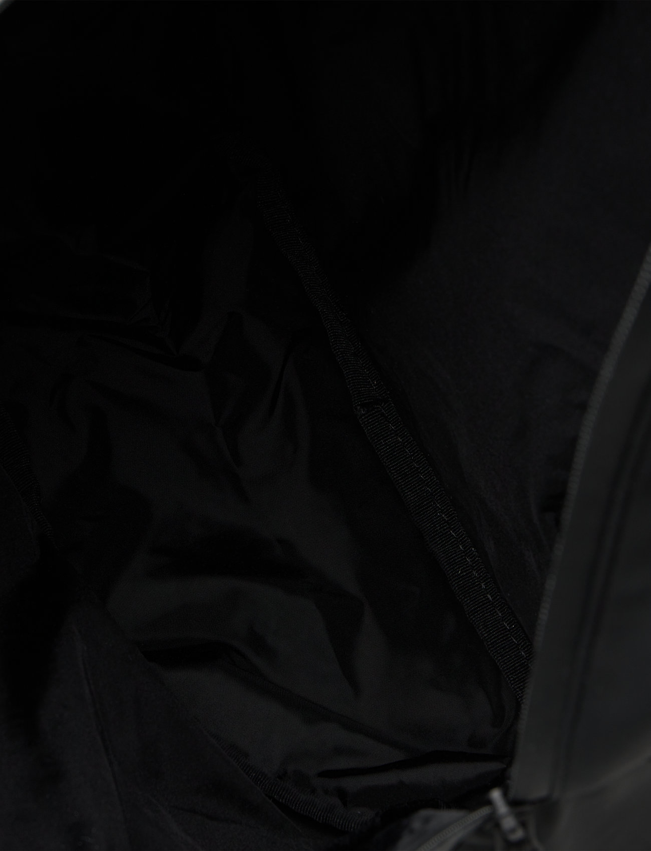 Rains - Ultralight Daypack - 01 black - 3