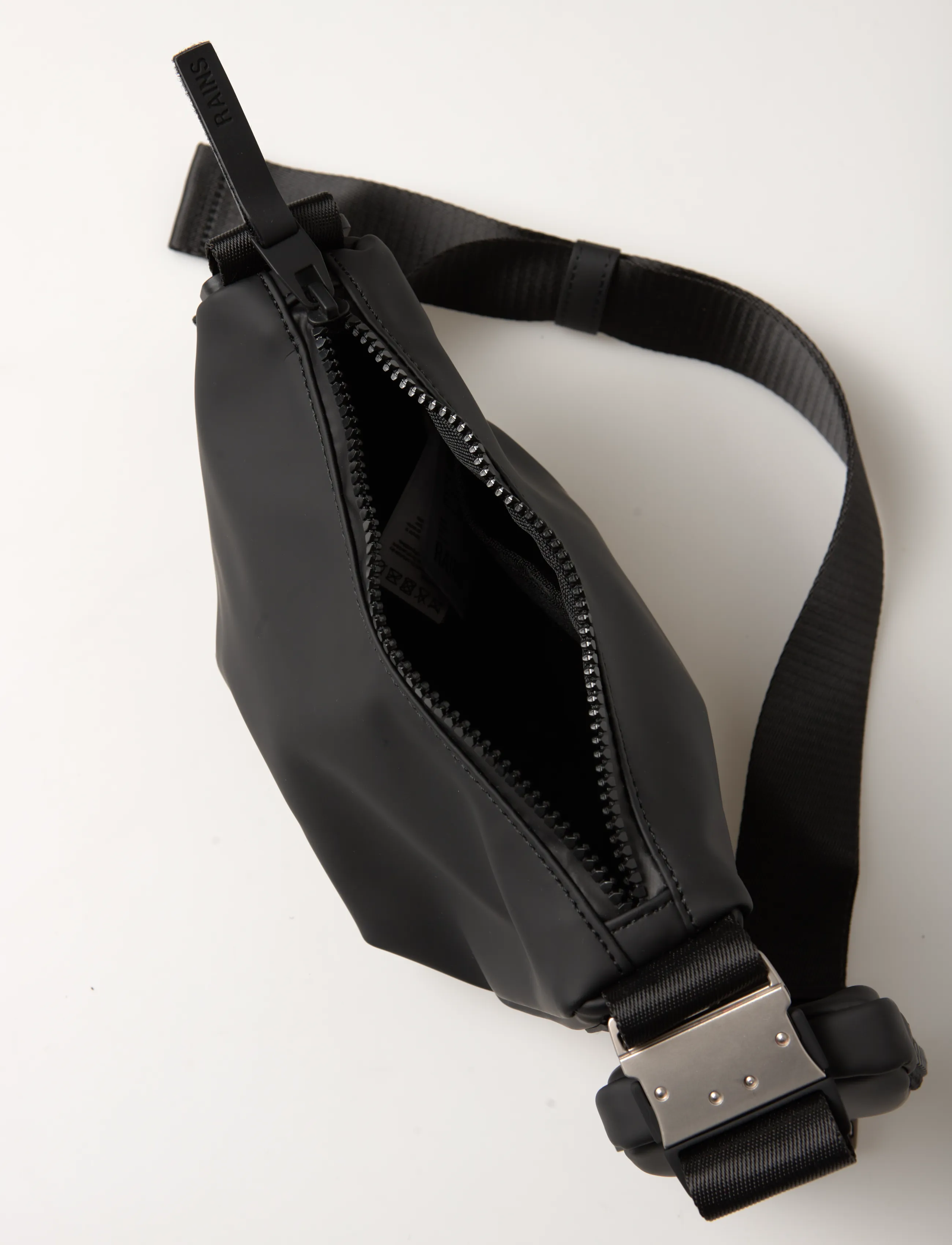 Rains - Valera Shoulder Bag Mini W3 - veekindlad kotid - black - 4