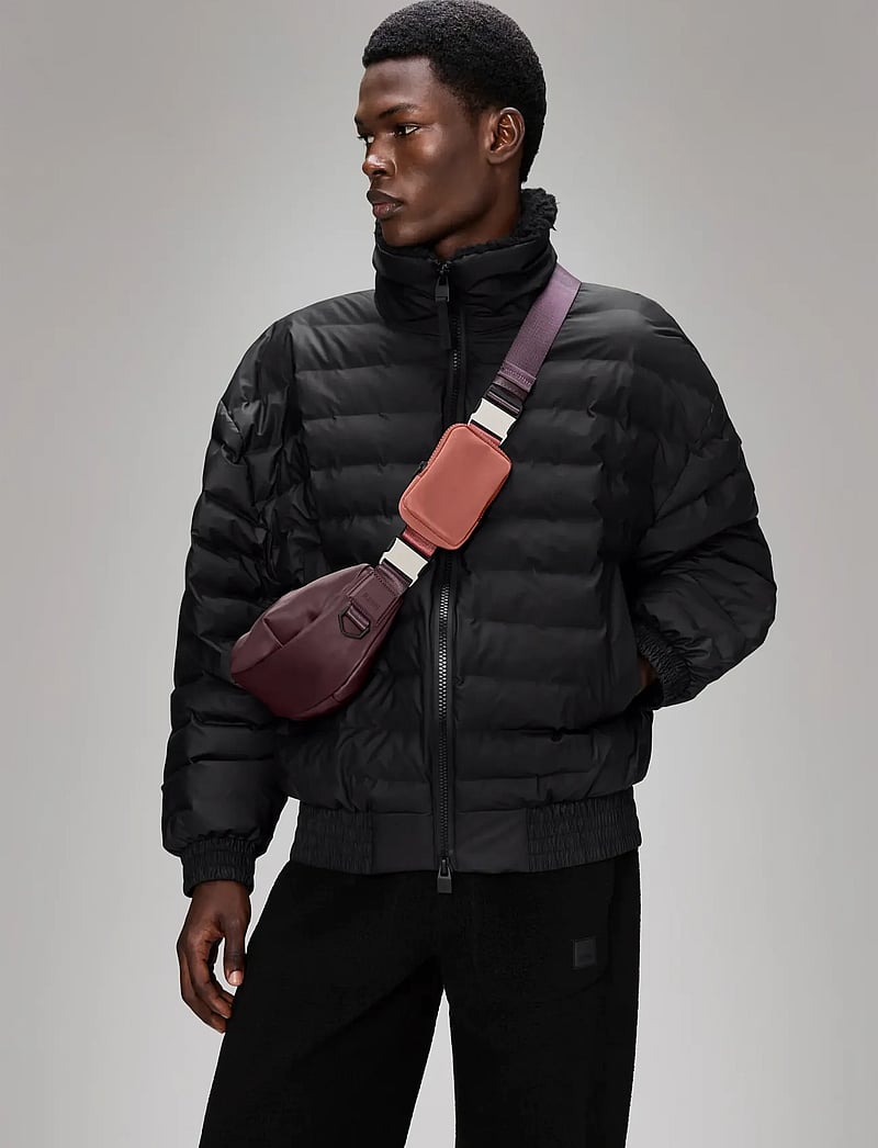 Rains - Valera Shoulder Bag Mini W3 - vattentäta väskor - depth - 4