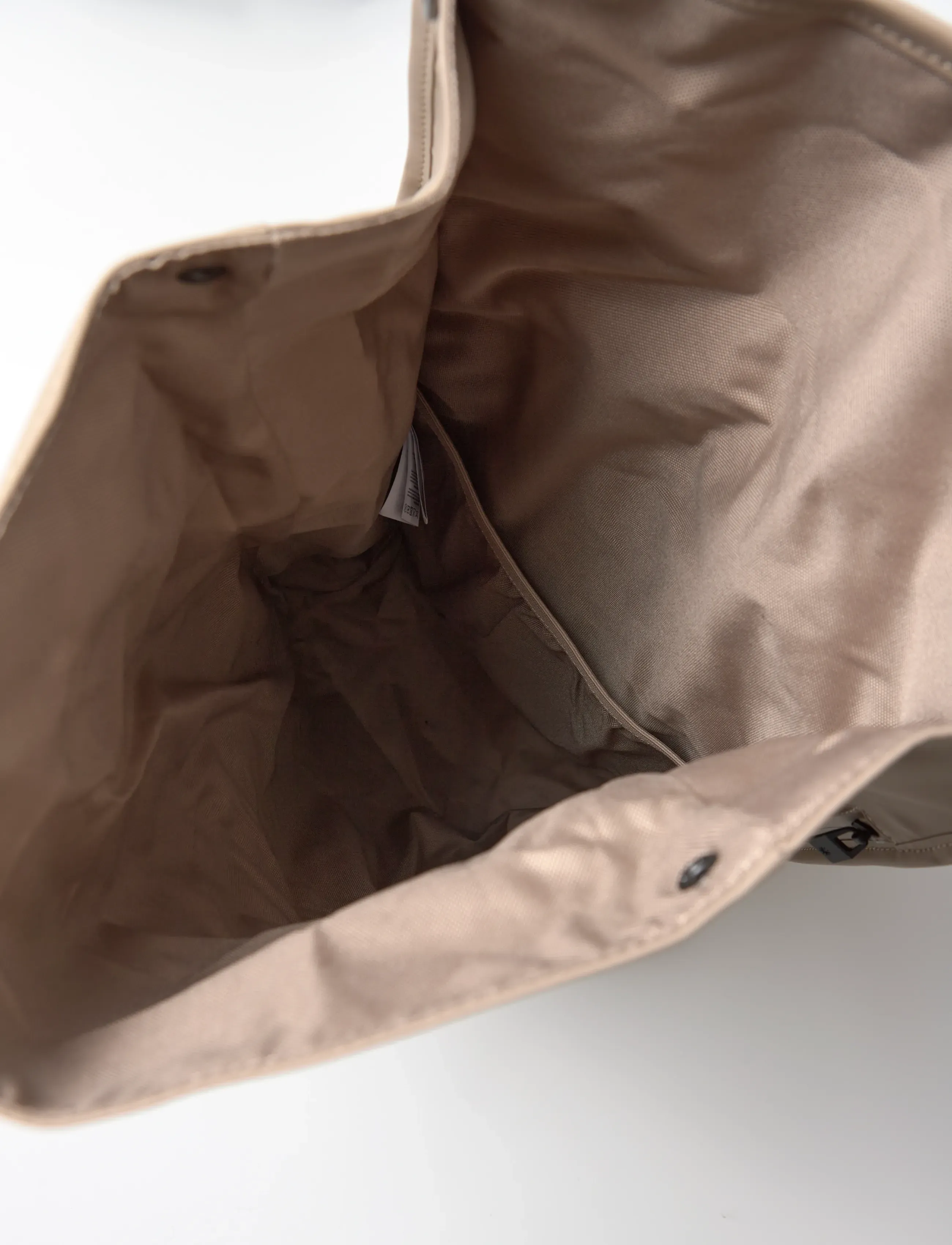 Rains - Rolltop Rucksack Large W3 - aksessuaarid - beige - 5