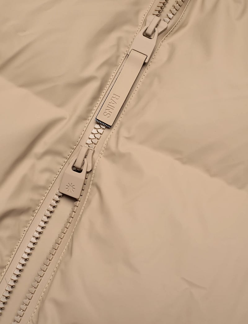 Rains - Alta Long Puffer Jacket W3T4 - daunenjacken - beige - 4